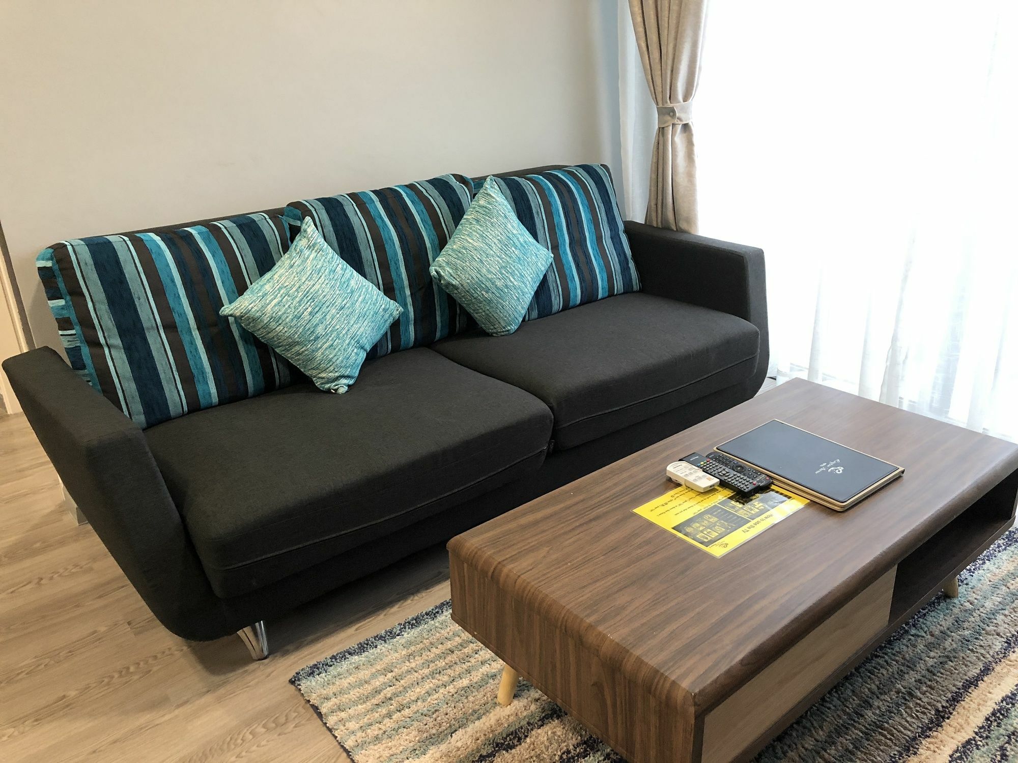 Seaview Apartment *